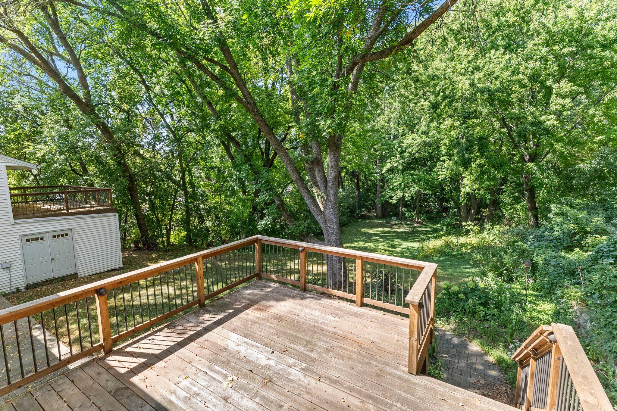 Side Deck