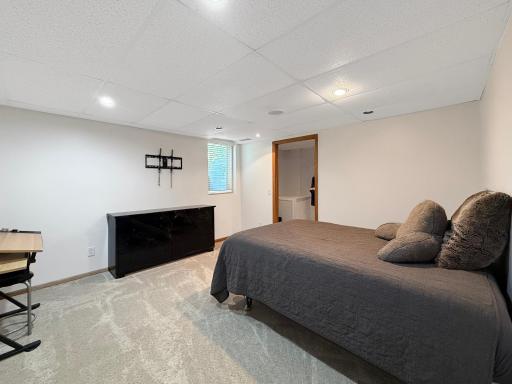 1615 Archwood Road, Minnetonka, MN 55305