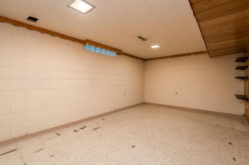 125 N Manitou Drive, Mankato, MN 56001
