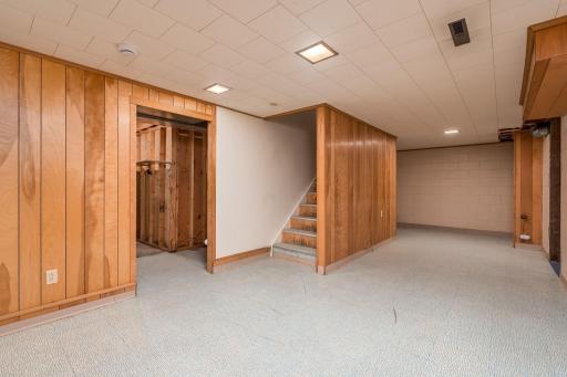 125 N Manitou Drive, Mankato, MN 56001