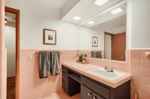 334 Edith Drive, Saint Paul, MN 55118