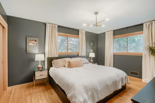 334 Edith Drive, Saint Paul, MN 55118