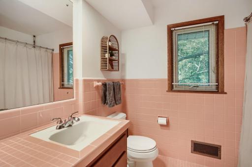 334 Edith Drive, Saint Paul, MN 55118