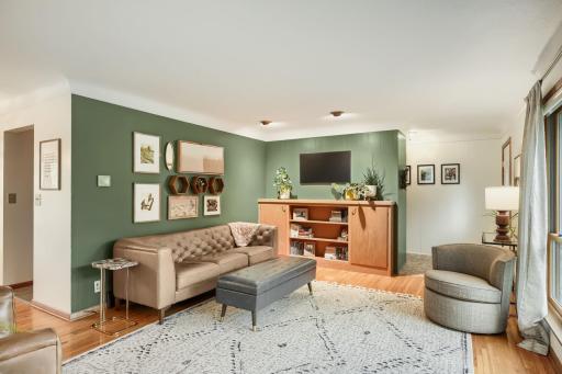 334 Edith Drive, Saint Paul, MN 55118