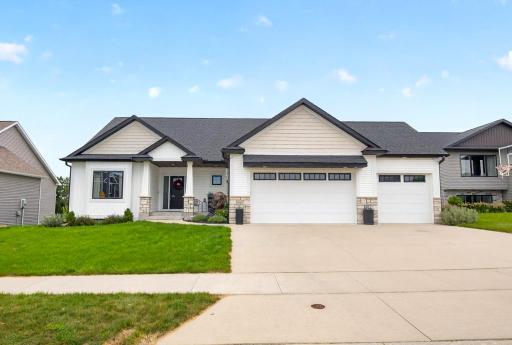 5 bed 3 bath home for sale 1987 31st St SW Rochester MN 55902