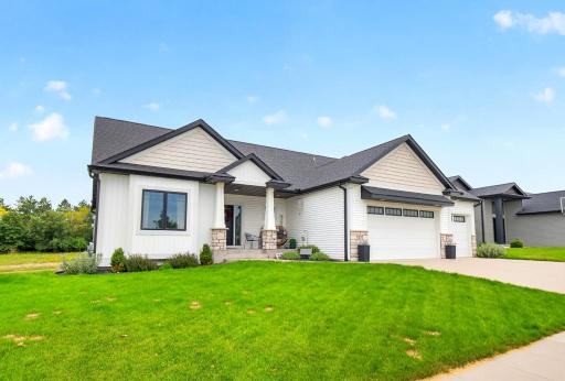 5 bed 3 bath home for sale 1987 31st St SW Rochester MN 55902