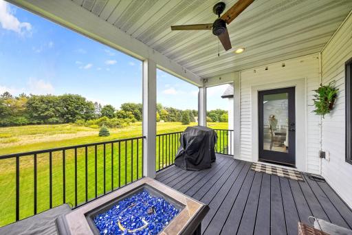 5 bed 3 bath home for sale 1987 31st St SW Rochester MN 55902