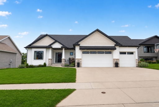 Photo for 1987 31st Street SW, Rochester, MN 55902 - listing #7136212 5 bed 3 bath home for sale 1987 31st St SW Rochester MN 55902