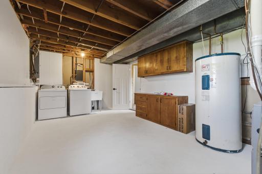 Spacious utility/laundry room