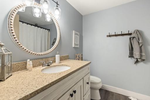 3015 Valleywood Drive SW, Rochester, MN 55902