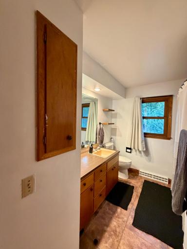 1018 N Elm Street, Luverne, MN 56156