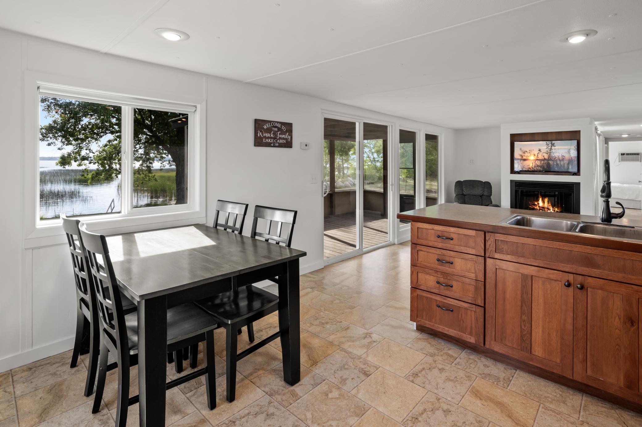 Kitchen/living
