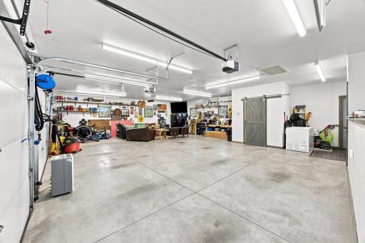 Heated 3 Stall Garage
