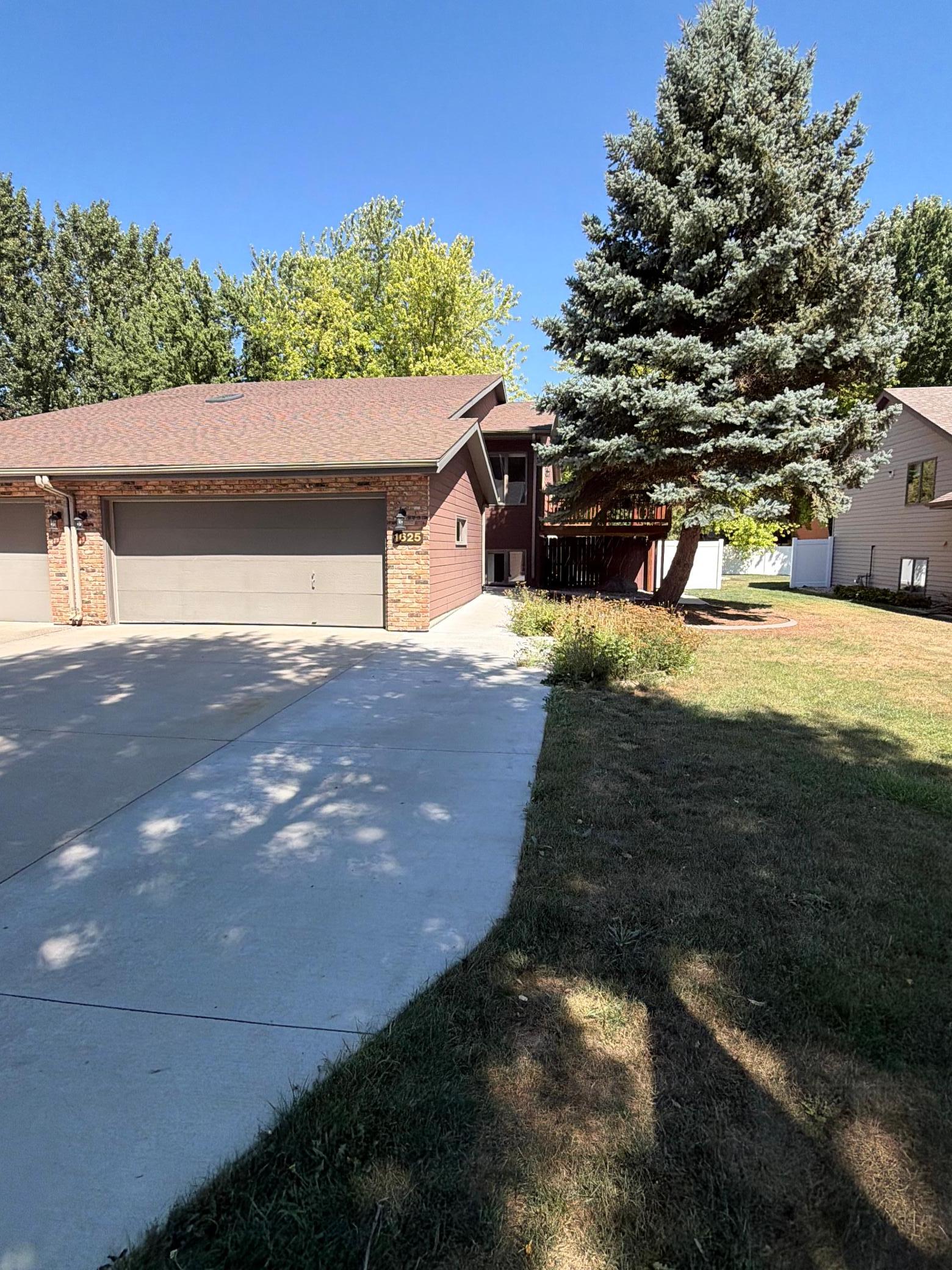 Property photo for 1625 30th Avenue S, Fargo, ND 58103
