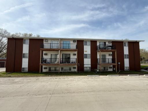 1510 E Gateway Circle S, Fargo, ND 58103