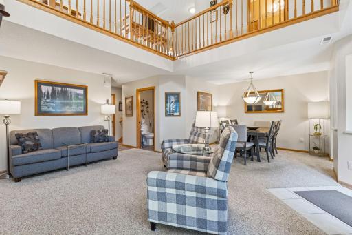 6-web-or-mls-1407 Hunter Hill Road Hudson -20.jpg