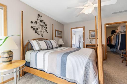 15-web-or-mls-1407 Hunter Hill Road Hudson -17.jpg