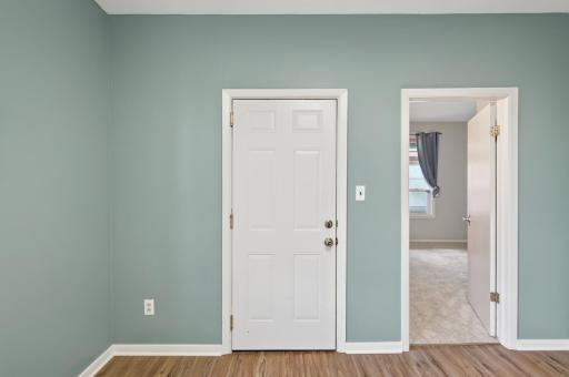 807 Case Avenue, Saint Paul, MN 55106