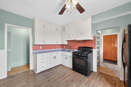 807 Case Avenue, Saint Paul, MN 55106