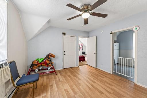 807 Case Avenue, Saint Paul, MN 55106