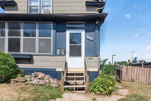 807 Case Avenue, Saint Paul, MN 55106