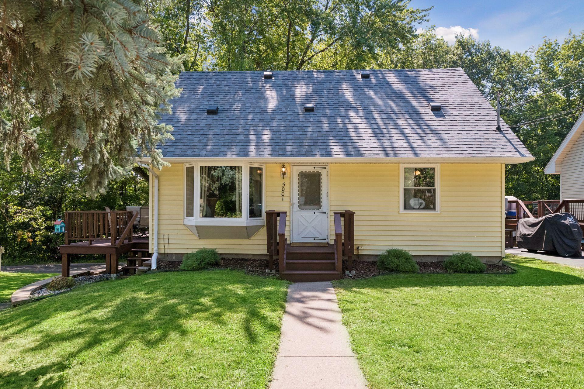 This cute home in the heart of Mound, close to walking trails and Lake Minnetonka