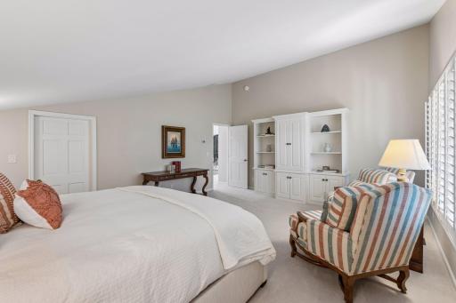 1138 Kingsley Circle N, Mendota Heights, MN 55118