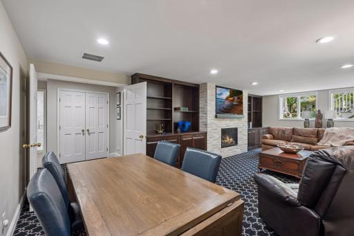 1138 Kingsley Circle N, Mendota Heights, MN 55118