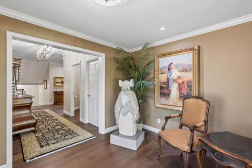 1138 Kingsley Circle N, Mendota Heights, MN 55118