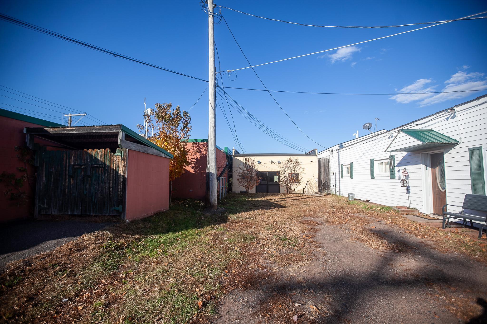 408 4th St-10.jpg