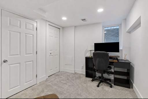 704 7th Avenue S, Hopkins, MN 55343