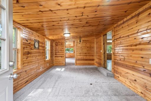 32251 Roanoke Street NW, Cambridge, MN 55008