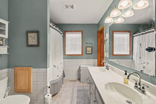 Full bath on upper level