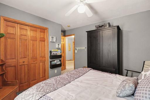 Second upper level bedroom