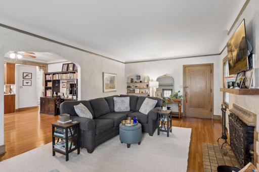 Main floor with built in shelves.