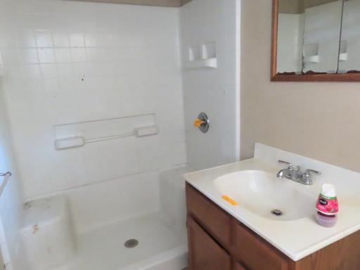 518 Main Avenue N, Thief River Falls, MN 56701