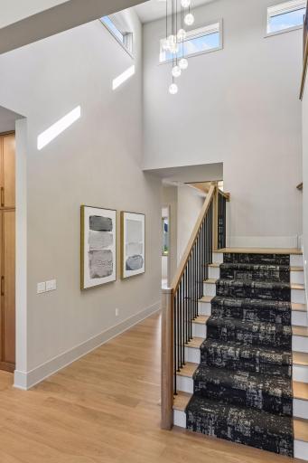 719 Ensconced Way, Chaska, MN 55318