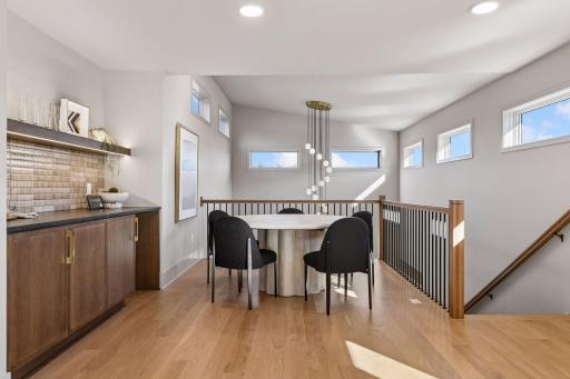719 Ensconced Way, Chaska, MN 55318