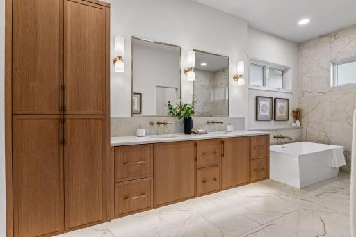 719 Ensconced Way, Chaska, MN 55318