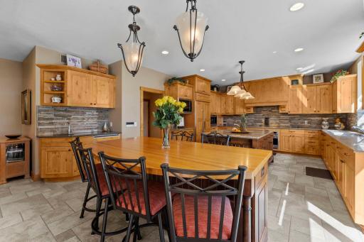 945 Quentin Avenue S, Lakeland, MN 55043