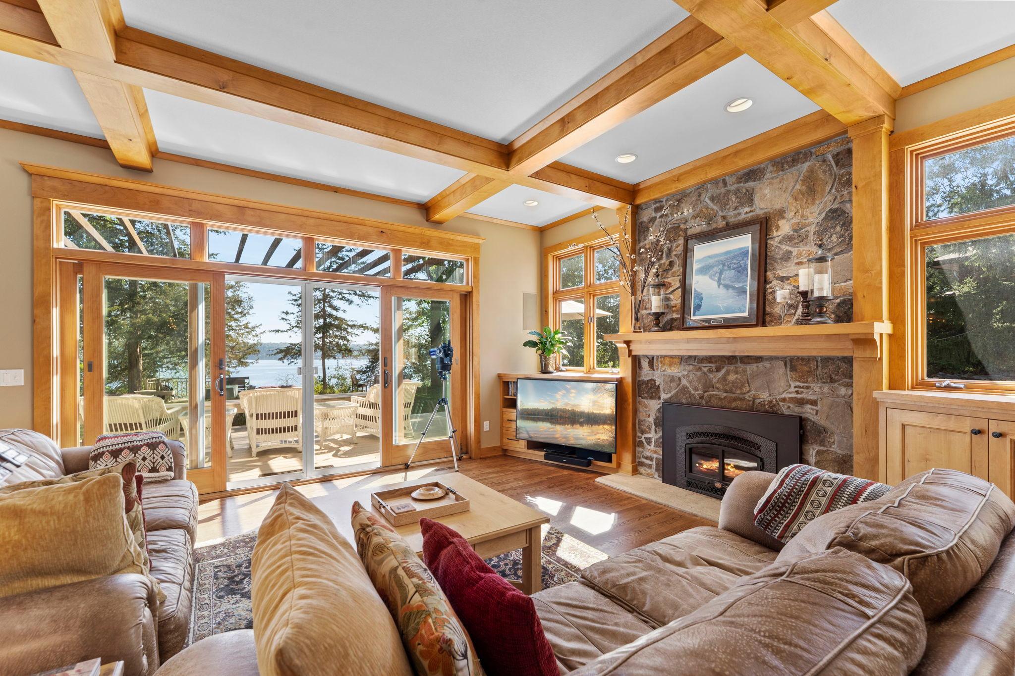 Formal entertaining space off of kitchen