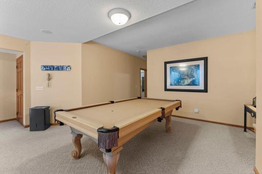 945 Quentin Avenue S, Lakeland, MN 55043