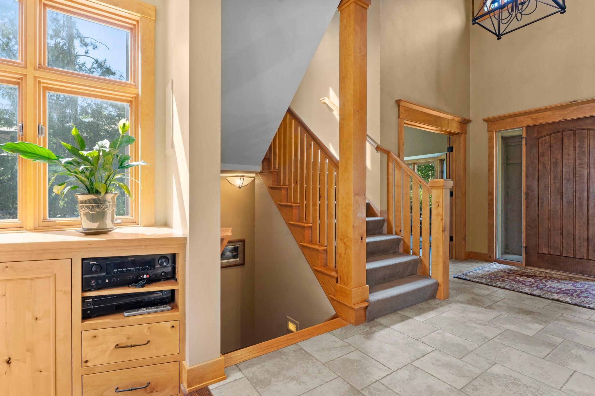 63-web-or-mls-945 Quentin Ave S-492.jpg