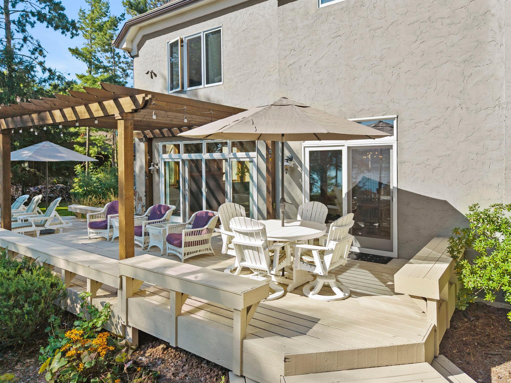 108-web-or-mls-945 Quentin Ave S-24.jpg