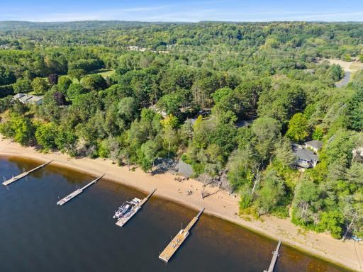 945 Quentin Avenue S, Lakeland, MN 55043