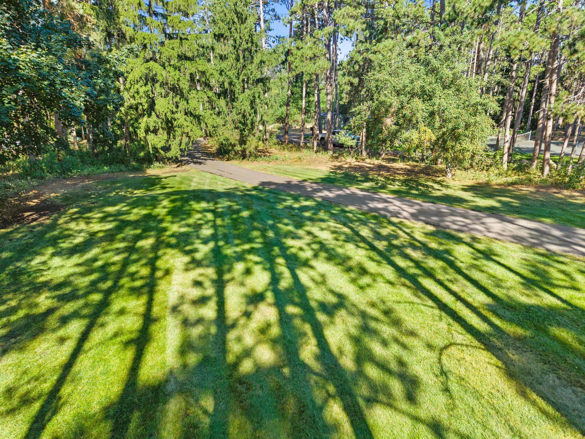 129-web-or-mls-945 Quentin Ave S-114.jpg