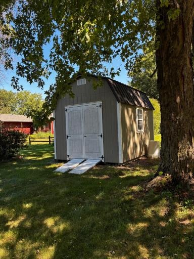 1960 Willow Avenue, Worthington, MN 56187