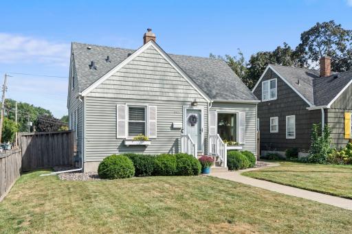 Photo for 3017 Edgewood Avenue S, Saint Louis Park, MN 55426 - listing #7136418 Welcome to 3017 Edgewood! Roof less than 5 years old.