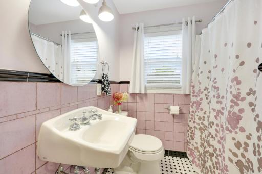 3017 Edgewood Avenue S, Saint Louis Park, MN 55426