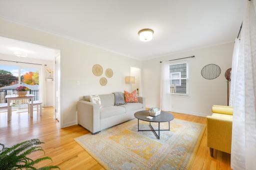 Welcome to 3017 Edgewood Ave! Fresh Paint!